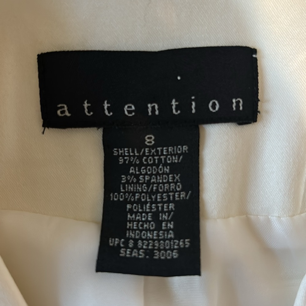 White Blazer - Picture 2 of 3